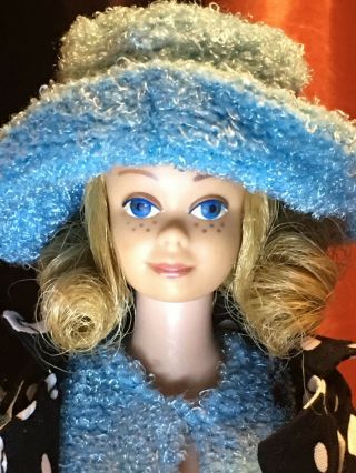 Vintage Blonde Barbie Midge With Freckles And Barbie 