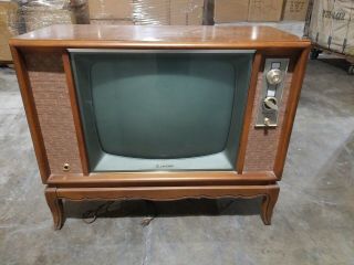 Vintage Magnavox Console Tv Model 10t339n