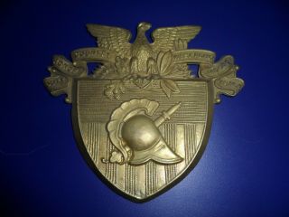 Usma Army - Vintage West Point Hat Badge - Rare As Helmet Is Facing To The Right