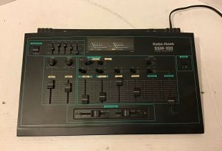 Vintage Radio Shack Ssm - 100 Stereo Sound Mixer With Equalizer Powers On
