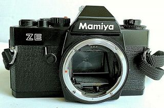1980 Vintage Mamiya Ze 35mm Slr Camera Body With Strap