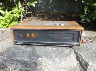 Vintage Sony Digimatic Lifelite Am/fm Digital Flip Mcm Clock Radio Tfm - C720w