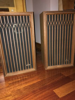 Pair Vintage Realistic Nova - 4 Speakers