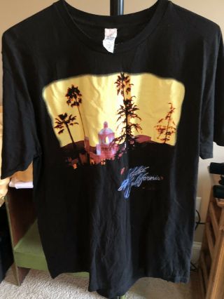 Hotel California By The Eagles Band T - Shirt Xl Long Vintage Style T - Shirt