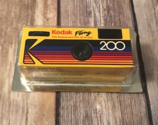 Vintage Kodak Fling Camera And Film All In One 1987 Nip Iso 200/24 Old Stock