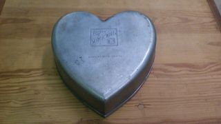 Vintage Nordic Ware Cast Aluminum Heart Cake Mold Pan 9 ½” X 10”