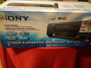 Vintage Sony SLV - N51 4 - Head Hi - Fi Stereo VCR - Black. 4