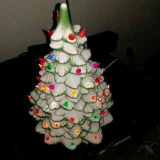 Vintage Ceramic Christmas Tree Lovely Snowy White On Green 19 "