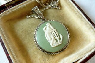 Vintage Jewellery Silver Wedgwood Green Jasper Ware Pendant And Chain Hallmarked