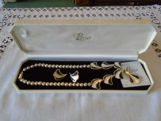 Vintage Lotus Fashion Art Deco Style Boxed Pearl Necklace And Earring Set