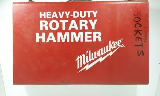 Rare Vintage Large Metal Milwaukee Heavy Duty Tool Box 19x12x3.  5
