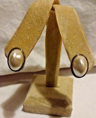 Les Bernard Vintage Large Faux Pearl Earings Clip On,  Signed 3/4 " X 1/2 "