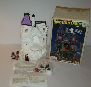 Vintage Wee Crafts Accents Unlimited Halloween Monster Haunted Mansion 2