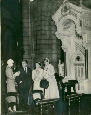 Rainier Iii,  Prince Of Monaco,  Grace Kelly With Mrs.  P.  Davis - Vintage Photo