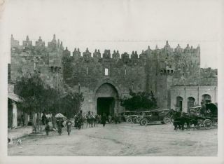 Damascus Gate,  Rebel 