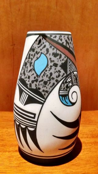 Vintage Hopi Bird Desert Pueblo Pottery Porcelain Vase Signed