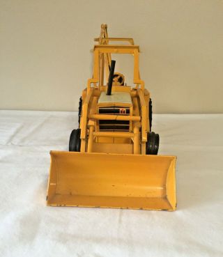 Vintage Ertl 1/16 International Harvester Tractor Loader Backhoe 472 Diecast 2