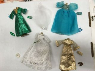 1970 Dawn Dolls Vintage with Case and Extra Clothes 7