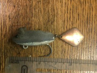 Antique,  vintage Heddon gray flap - tail mouse fly fishing lure - 2