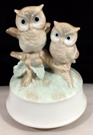 Vtg Otagiri Japan Porcelain Music Box Two Owl On Tree Branch Rotate Close To You