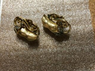 Vintage Crown Trifari Gold Tone Clip - On Earrings With Rhinestones