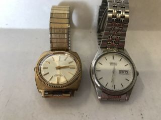 Vintage Seiko 17 Jewels Gold Face & Silver Day/date Men 