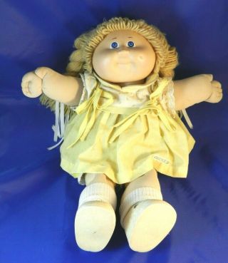 Vintage 1983 Cabbage Patch Kids Doll With Birth Certificate - Winnie Allice