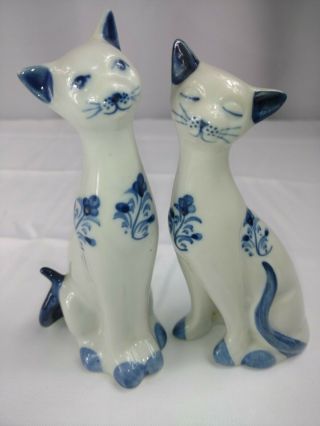 Vtg Cobalt Blue & White Porcelain Cats Cat Figurines Figure Set Of 2 Home Decor