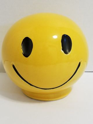 Vintage 1971 Mccoy Pottery Smiley Face Bank With Metal Stopper Yellow 6.  5 "
