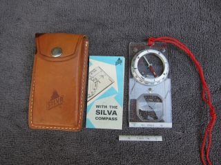 Vintage Silva Type 1s Compass With Pouch & Booklet Navigation