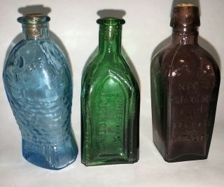 3 Vintage Miniature Glass Bottles Fischs Bitters Fish Chief Wahoo Straub Hullers 2