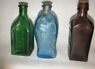3 Vintage Miniature Glass Bottles Fischs Bitters Fish Chief Wahoo Straub Hullers 4