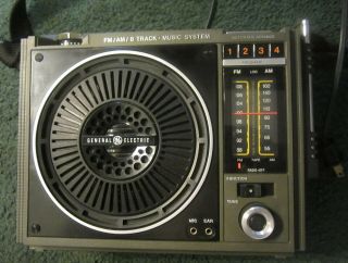 Ge General Electric Am - Fm Radio 8 Track Player 3 - 5507,  With Carry Strap,  Vintage