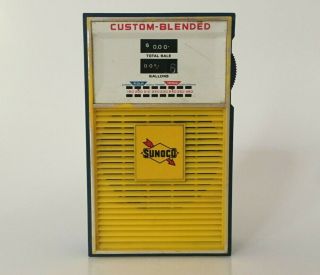 Vintage Promotional Sunoco Custom - Blended Gas Pump Am Transistor Radio