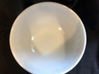 Vintage Pyrex White With Blue Snowflake Garland Trim 4 Qt Mixing Bowl 404 EUC 5