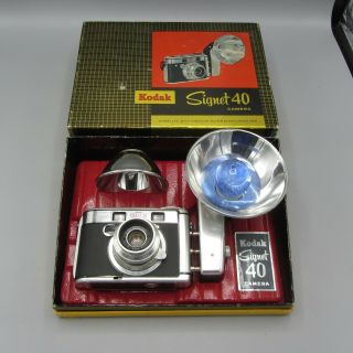 Vintage Kodak Signet 40 Camera & Flash Holder