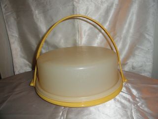 Vintage Nos 719 Tupperware Cake Taker With Lid & Handle -