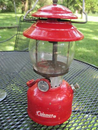Vintage Red Coleman Lantern 200a Single Mantle 9/64 Sunshine Rising Sun