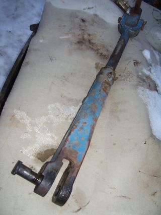 VINTAGE FORD 5000 DIESEL TRACTOR - 3 POINT LIFT LINK - LH - 1965 2