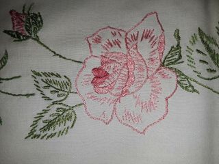 Vintage Pair Allover Embroidered Standard Pillowcases Roses Scalloped Edge Vguc