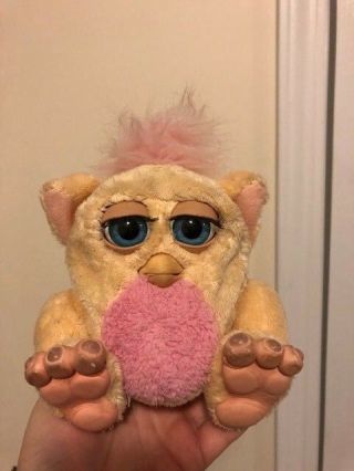 Vintage 2005 Furby Baby Yellow And Pink Tiger Electronics Rubber Feet