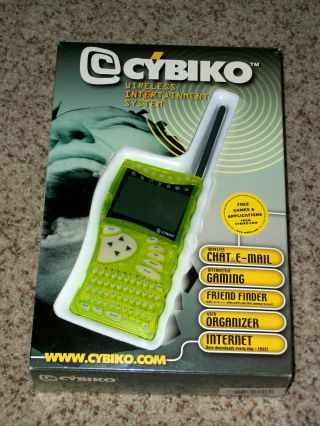 Vintage Cybiko Wireless Intertainment System Cy6411 Light Green /
