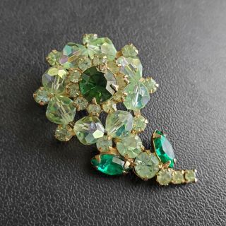 Unsigned Weiss Vintage Emerald Green Peridot Rhinestone Flower Brooch Pin Bn51