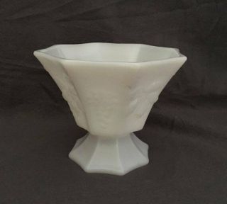 Vintage Anchor Hocking Milk Glass Pedestal Dish 8 Sided Grapes And Leaves