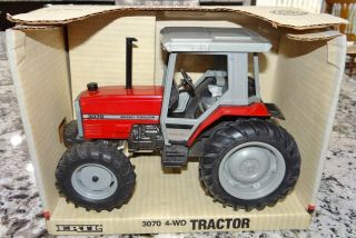 Massey Ferguson 3070 4 - Wd 1/16 Ertl Diecast Toy Tractor Vtg 1128 Usa