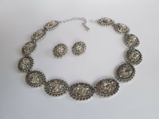 Vintage Modernist Silver Tone Textured Link Necklace And Clip On Earrings Set