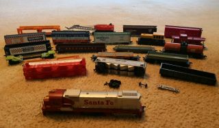 Vintage Tyco Silver Streak Ho Train 4301,  20 Other Various Cars