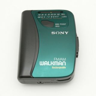 Sony Cassette Player Walkman Am Fm Rechargeable Wm - Fx157 Vintage