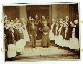 Ww1 Press Photo Edward Prince Of Wales With Nurses Hospital Visit Vintage C.  1918
