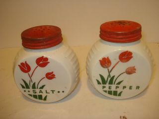 Vintag Salt & Pepper Shakers White Opaque Glass Tulip Ribbed Side 4 "